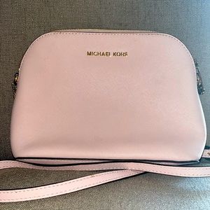 Kate spade cross body bag. Lightly used.